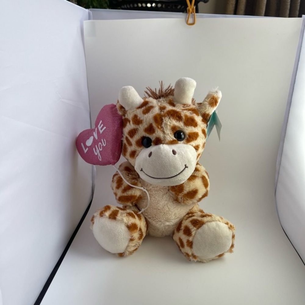 Hugme giraffe with Love You Ballon 12”Plush NEW